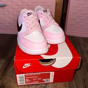 Brand new authentic Nike dunks low ps size 9